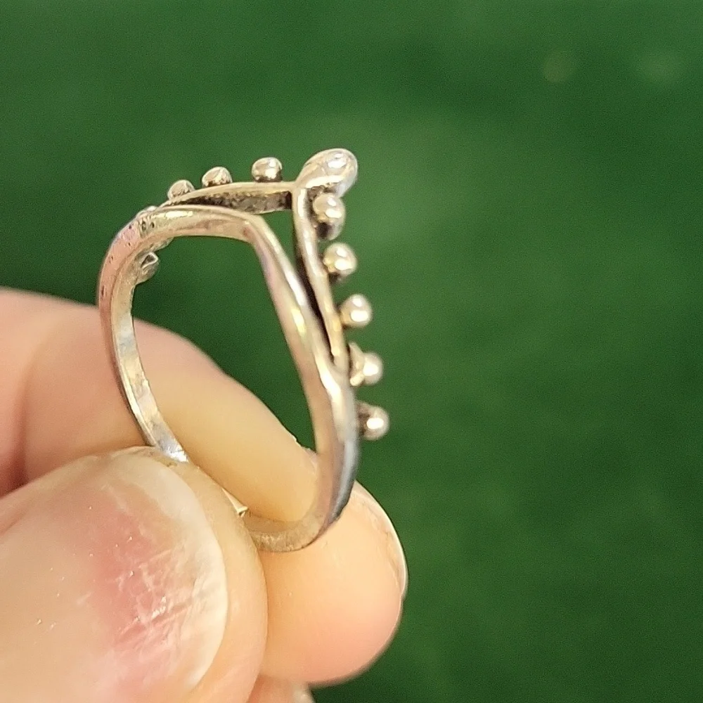 Crown Tiara Crown Like Silver Tone Ring Size 6